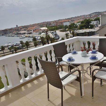 Apartment And Rooms Villa Kolonada ヴォディツェ エクステリア 写真
