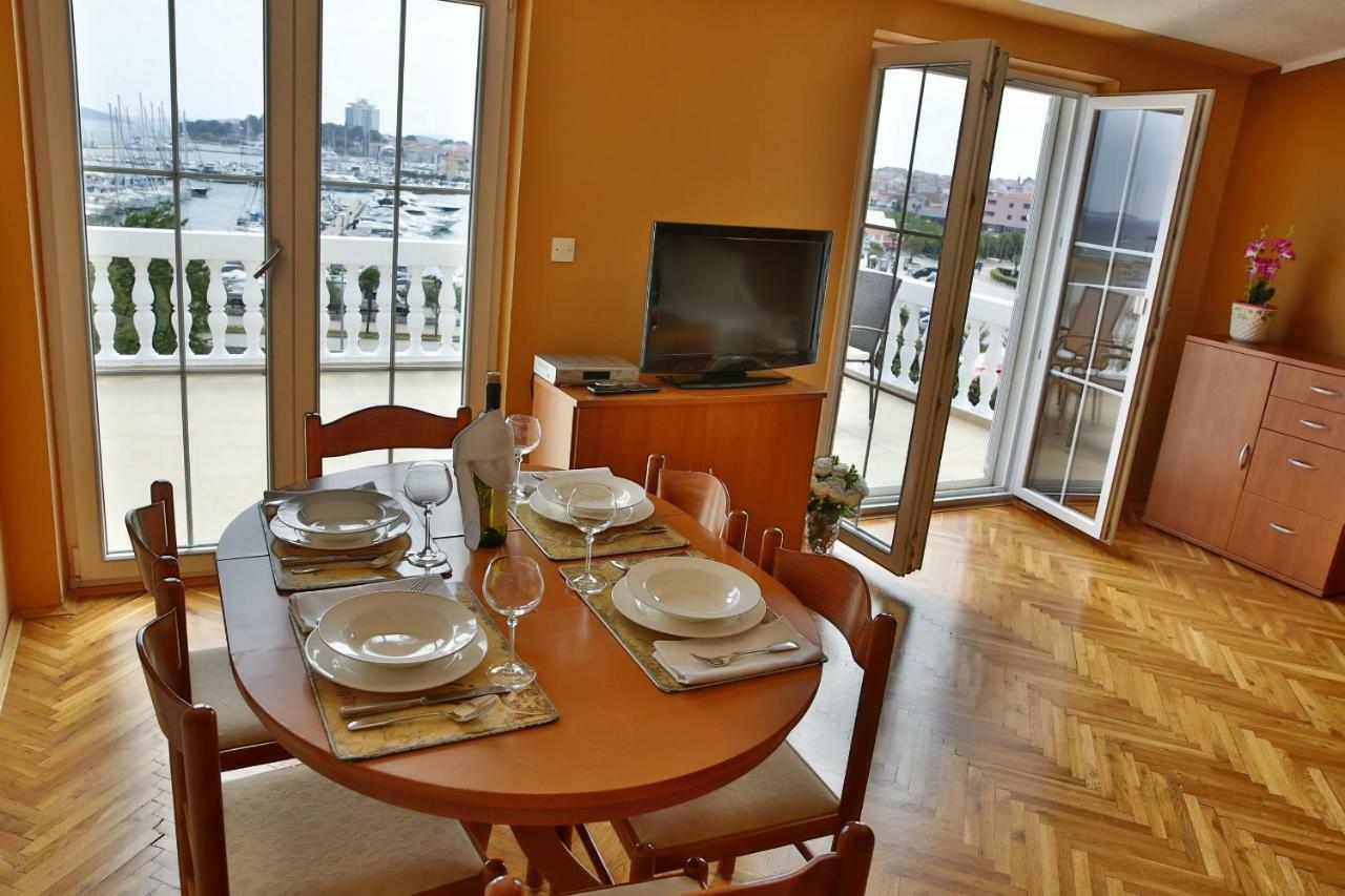 Apartment And Rooms Villa Kolonada ヴォディツェ エクステリア 写真